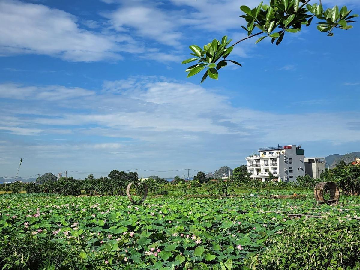Lotus Hotel Ninh Binh Exterior foto